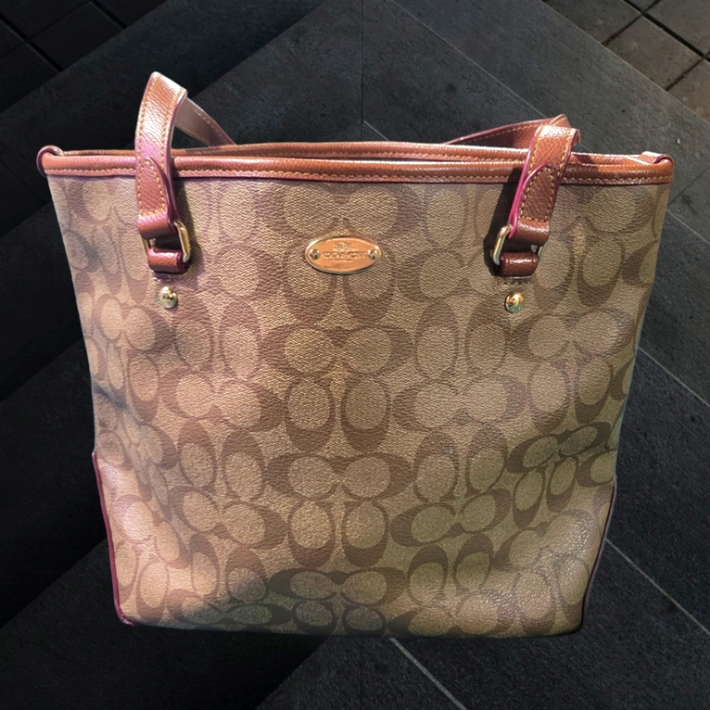 Authentic COACH purse